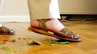 KissHerFoot - mov07616xt