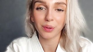 Blonde Girl Stream Kicks