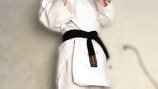 Blonde Girl Stream Kicks