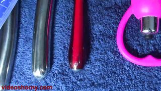 Playing to fuck cervix with big balls, carrot and dildo