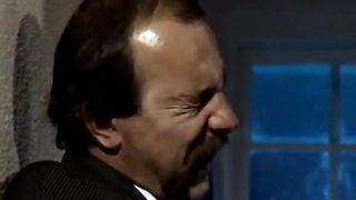 Bevorzugte Piss-Szenen - Astrid Pils aka Amanda Shear # 2