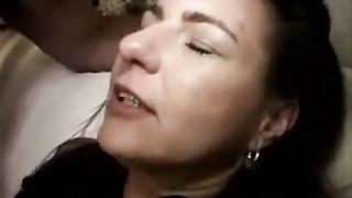 Deutsch Ehefrau Squirts !!!