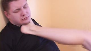 Chloe - helpless thief