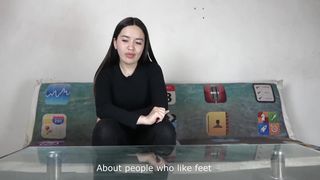 18yo girl get her feet worshiped