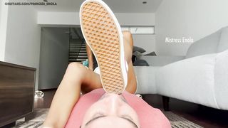 ENOLA - RED VANS AROMA  - Shoe licking, socks and foot smelling ULTRA stinky feet