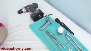 wife fucking her cervix with dildo and screw