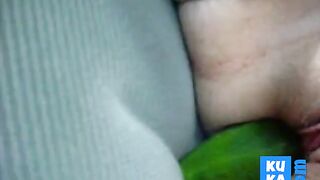 Tuga Lena fucks with vegetable