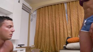 fbb showing her muscles