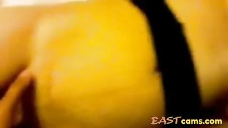 desi aunty playing with a small dick