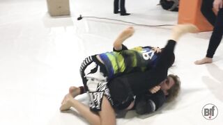 double arm trap rear naked choke