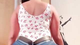 Bossy delilah facesitting 2