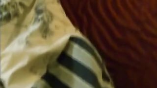 Girl plays with two same time 2