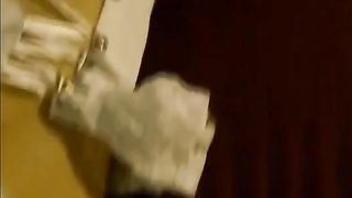 Girl plays with two same time 2