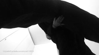 Self defence karate ballbust