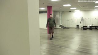 Barborka deadly kicking leson