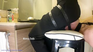 enola facesitting strap