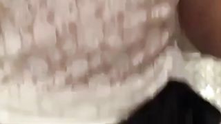 Ficken vollbusigen MILF in Aufzug