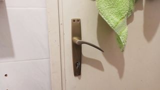 muscle woman breaking free