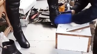Boot cleaning street side