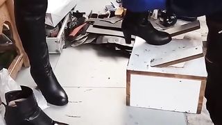 Boot cleaning street side