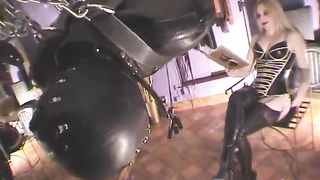 TheEnglishMansion - Dungeon - Suspended On Ceiling