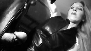 TheEnglishMansion - Dungeon - Swinging In Space