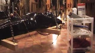 TheEnglishMansion - Dungeon - Taped