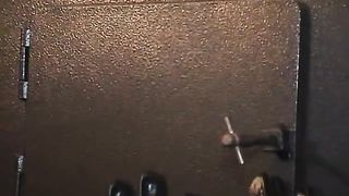 TheEnglishMansion - Dungeon - The Isolation Box