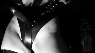 TheEnglishMansion - Dungeon - The Two Holed Slave