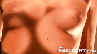 FootFactory - Tori Black - mirrors