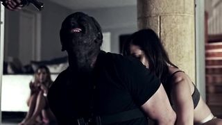 Even bad guys succumb to a girl with rope