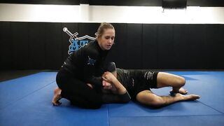 Headscissor chokehold scissorhold tutorial fitness girl vs man domination