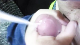 Amateur handjob cumshot