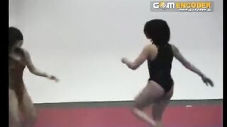 Brutal Japanese catfight