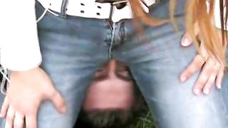 Bruteens facesitting