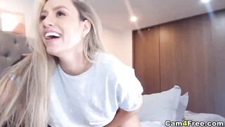 Watch Me Dildo Fucked My Cunt