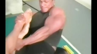 Renne tony mega muscle