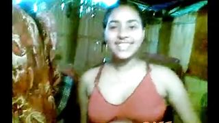 Cute Indian Girl expose her hot boobs 2