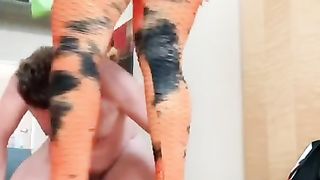 BOSSY DELILAH ASS SNIFFING GYM CREEP