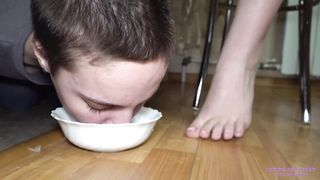 Licking Girls Feet Valeria