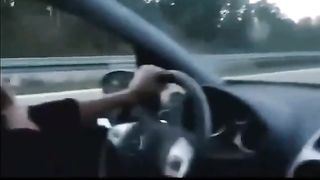 Female Uber Driver Gives Her Passenger A Handjob 4