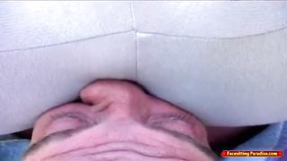 Fetish outside facesitting