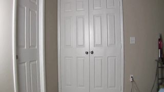 white girl shaking ass & big tits 4