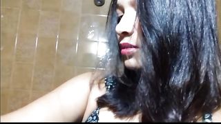 dedinho na buceta da Renata