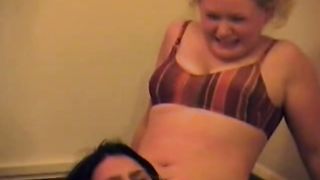 Crazy cat vs mean Marine