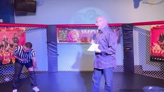 Dez wrestling in Octagon